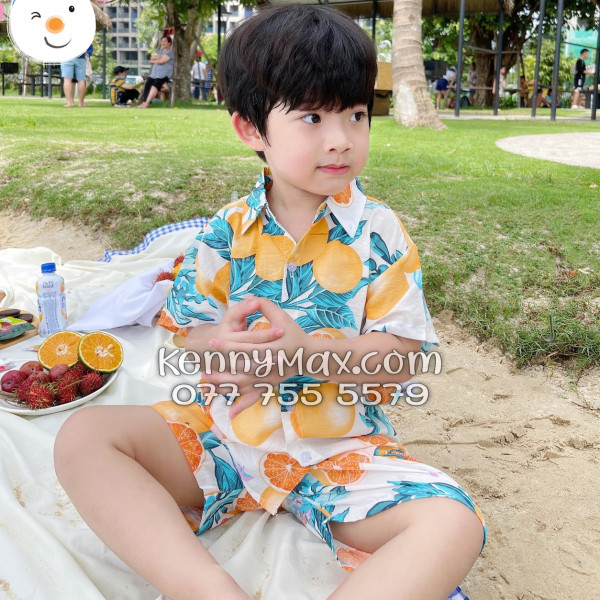 Bộ Áo Sơ Mi Quần Short Hawaiian Cam Vàng Nền Trắng Nam Nữ Đi Biển