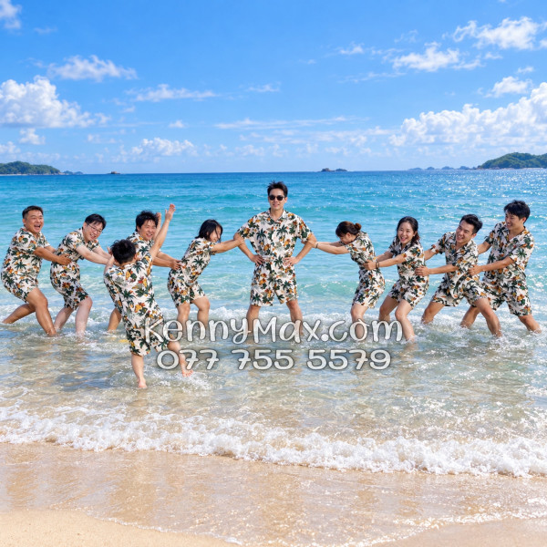 Bộ Áo Sơ Mi Quần Short Hawaiian Thơm Dứa Cây Dừa Hoa Sứ Màu Kem Nhạt Nam Nữ Đi Biển