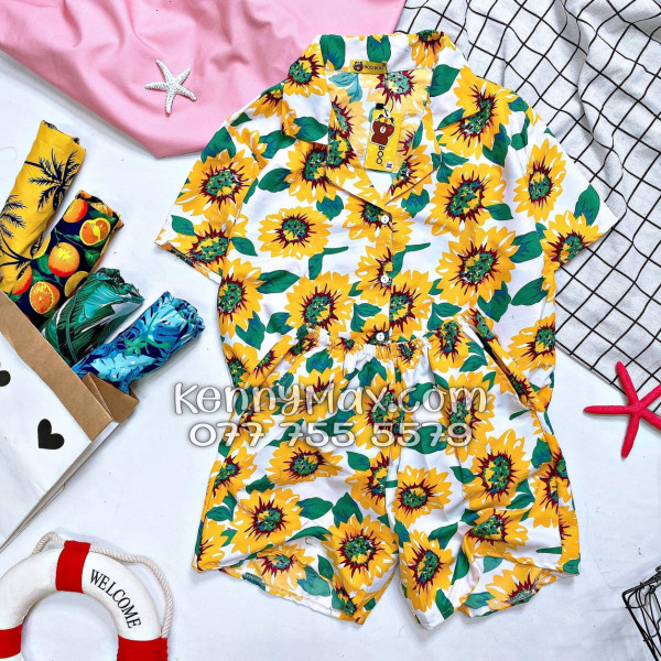 Bộ Áo Sơ Mi Quần Short Hawaiian Hoa Hướng Dương Trắng Nam Nữ Đi Biển